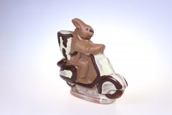 Hase auf Motoroller  120g